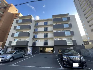 ピオネロ伏見【2階】の外観