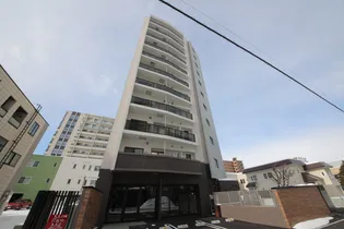 THE SERAM MARUYAMA【0502号室】の外観