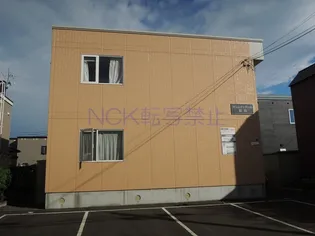 ポンムドゥテール前田【1階】の外観