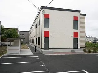 レオパレスハッサムA【111号室】の外観