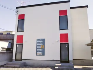 レオパレスリラ美香保【204号室】の外観