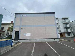 レオパレスフロラシオン【1階】の外観