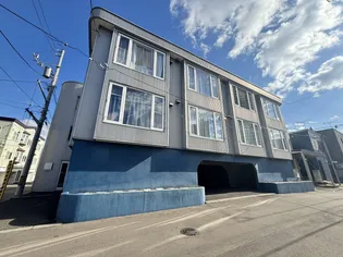 エクセレンス8の画像