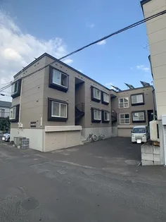 カームネスト21【3階】の外観