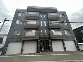 グレートヒルズ参番館【3階】の外観