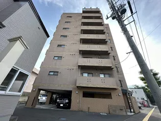 フェバリット参番館【5階】の外観