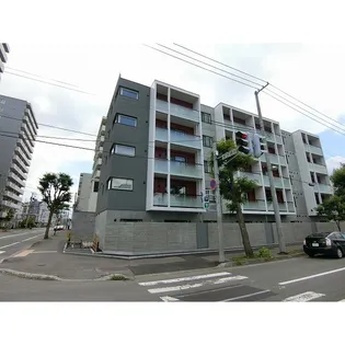 リベルテスクアール六番館の画像