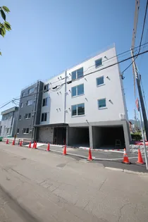 BELLISSIMO HASSAMUCHUO(ベリッシモハッサム【1階】の外観