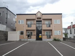 マウンテンヴィラ【1階】の外観