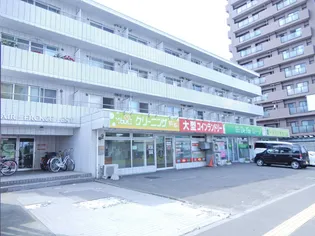 クレール・フランセ・エストゥ【211号室】の外観