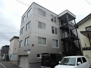 クリスタルハイツ栄町【4階】の外観