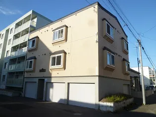 カステル元町【202号室】の外観