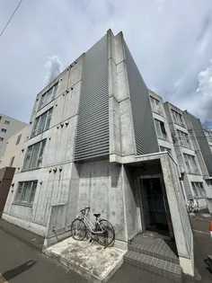 エスパス【2階】の外観