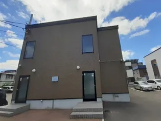 レオパレスKAZU【102号室】の外観