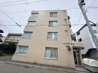 ソルテリア元町【00306号室】の外観