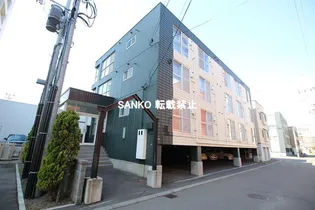 グレース麻生の画像