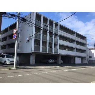 ラ メージュの画像