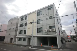 DOMANI医大前(ドマーニイダイマエ)【4階】の外観