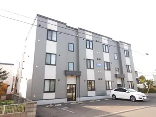 LOUANGE【2階】の外観