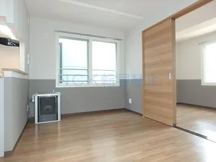 エフビル6【201号室】の居間