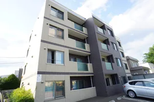 ベルクフルス【3階】の外観