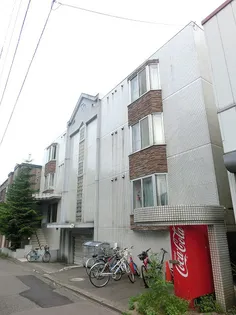 ローヤルハイツ琴似【2階】の外観