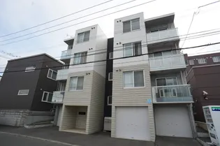 NINA【3階】の外観