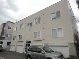 アムール8【3階】の外観