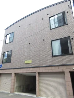 LACUS【105号室】の外観