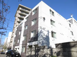 ラフィーネ円山公園・煌【1階】の外観