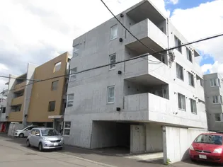 カーサカーライル【3階】の外観