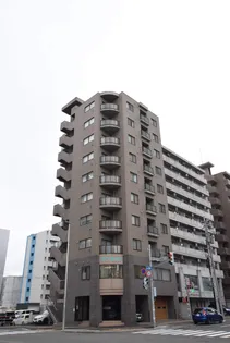 オンズドール【3階】の外観