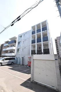 EーHORIZON伏見【1階】の外観