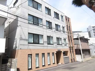 シティプレミア宮の森【4階】の外観