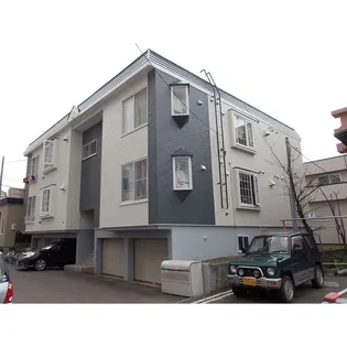 シェーンブルンロイヤル中島公園【1階】の外観