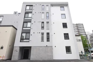 リベルテスクアール七番館の画像