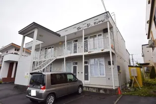 ヴィラージュサントレ【1階】の外観