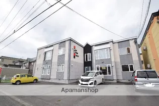 BEE STYLE【2階】の外観