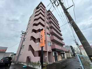 ユニベール【8階】の外観