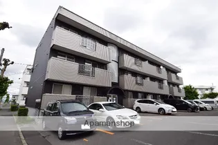 エスティ三番館3号館【1階】の外観