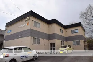 ベルフラワーE【2階】の外観