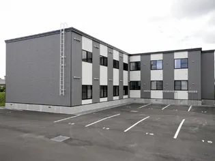 レオパレスレジーオ ベニヤ【2階】の外観