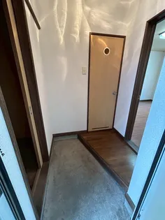 コートハウス愛宕B【108号室】の玄関