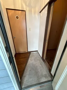 コートハウス愛宕B【210号室】の玄関