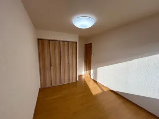 カリーナ【1階】の内装