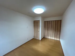 カリーナ【1階】の内装