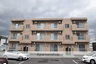 エスティアイシスの画像