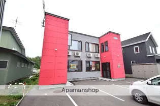 ゼロワンウエスト【2階】の外観