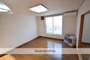 ファミール川端B【2階】の居間