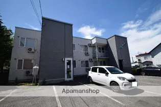 LAGTIME【2階】の外観